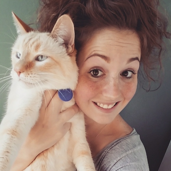 Meet your Posher, Meredith - Picture 3 of 6